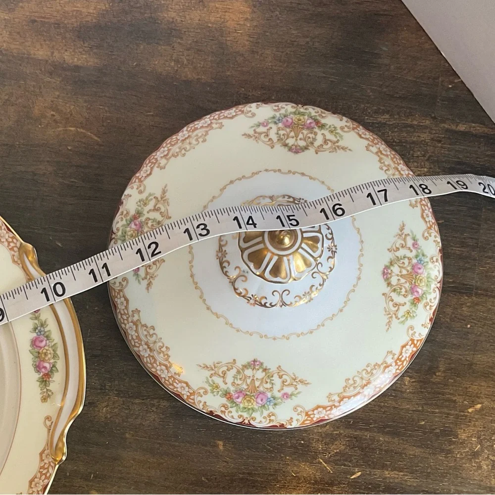 Noritake Rosebud 6002 round 10 Inch Elegant Floral Lidded Tureen Covered Dish